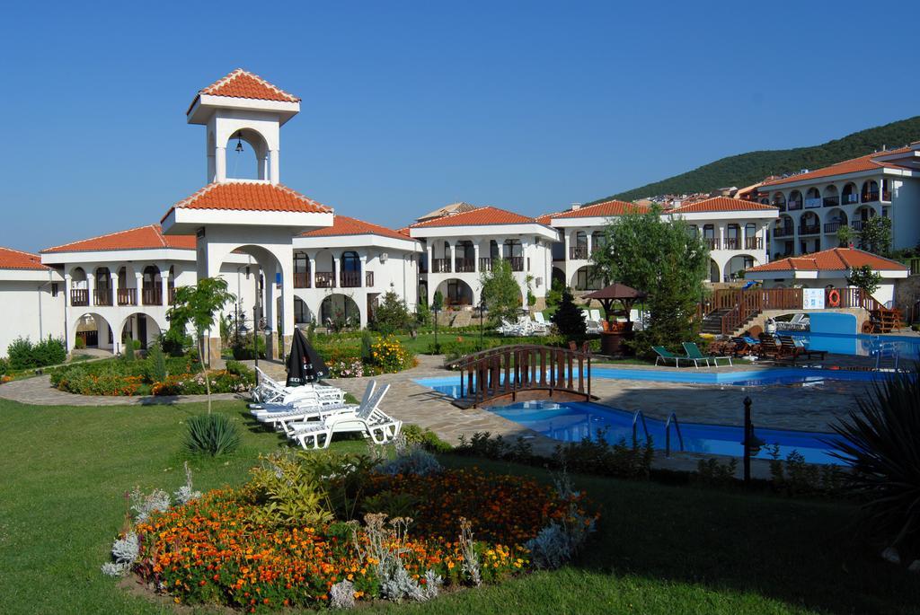 Kambani Bells Apart Complex Sveti Vlas Luaran gambar