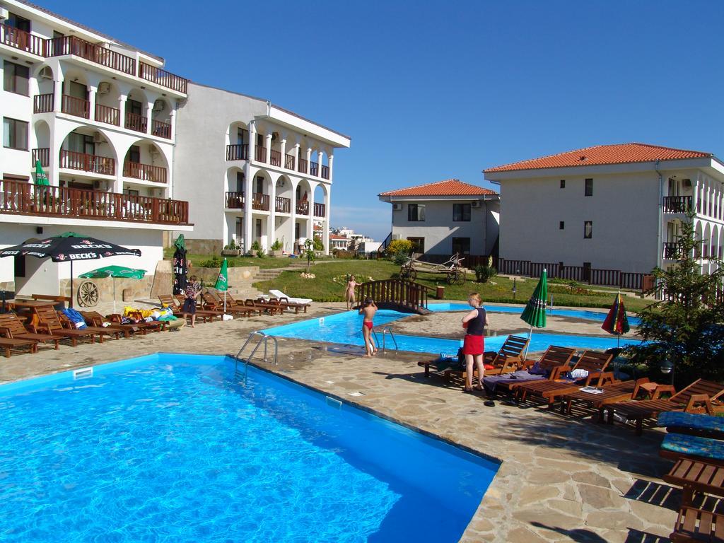 Kambani Bells Apart Complex Sveti Vlas Luaran gambar